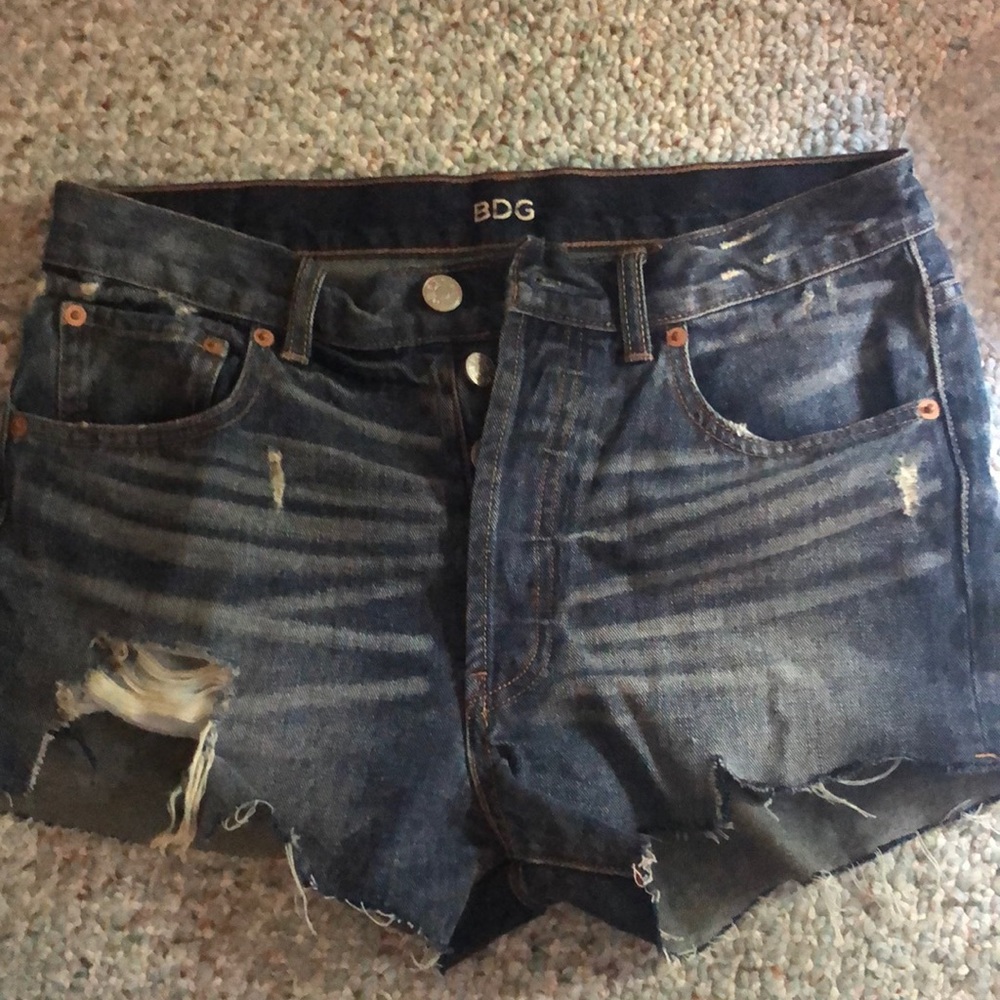 URBAN OUTFITTERS BDG HIGH WAISTED DENIM SHORTS